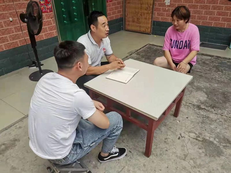 博農(nóng)乳業(yè)黨支部扎實開展“入戶訪民情、我來辦實事”活動